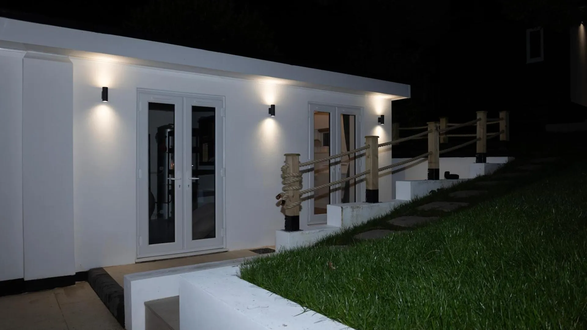 Le Chic Retreat - Bournemouth Villa Holiday home